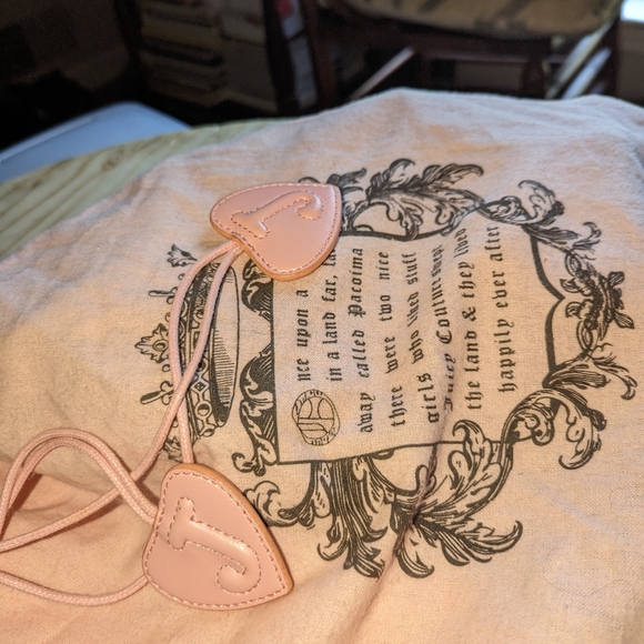 EXCELLENT! Juicy Couture "Baby Fluffy" Bag with Pink Dust Bag - Picture 9 of 9